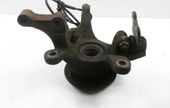 Mercedes-Benz Vito Viano W638 Front wheel hub spindle knuckle