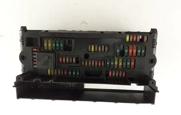 BMW 5 F10 F11 Fuse module 9210861