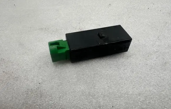 Volkswagen Tiguan USB socket connector 5Q0035726E 5Q0035726