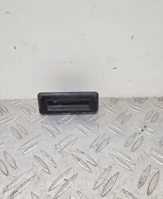 Skoda Yeti (5L) Tailgate opening switch