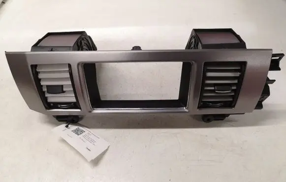 Dash center air vent grill