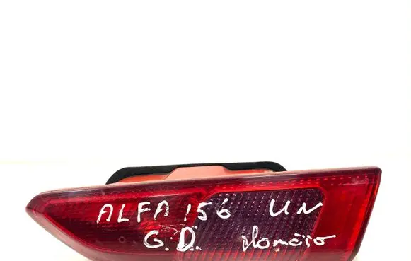 Tailgate rear/tail lights