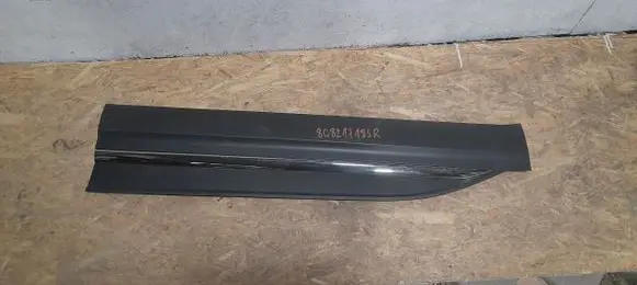Renault Koleos II Front door trim (molding) 808217185R