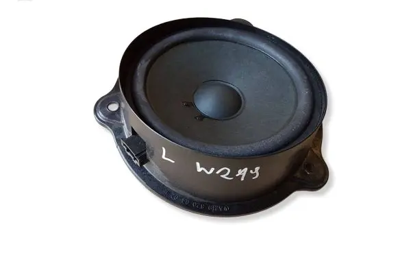 Mercedes-Benz CLS C219 Front door speaker A2198200402