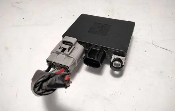 Coolant fan relay