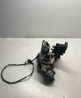 Volkswagen Polo V 6R Turbo 03P253019B GTC1238V2 03P253019