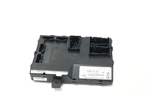 Ford Fiesta Comfort/convenience module AV1T15K600EH
