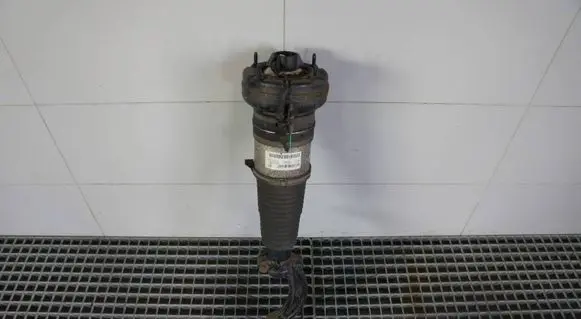 Audi A8 S8 D4 4H Air suspension front shock absorber 4H0616039AD