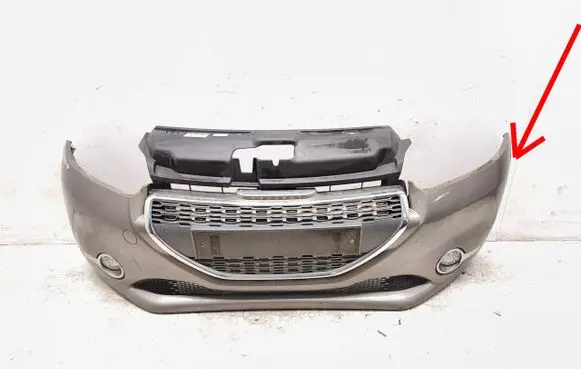 Peugeot 208 I Front bumper