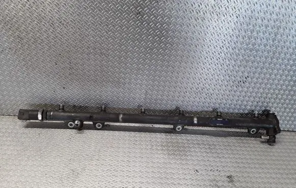 Mercedes-Benz S W220 Fuel main line pipe A6130700095