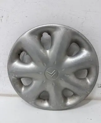 Citroen Xsara Picasso R15 wheel hub/cap/trim 9634799780