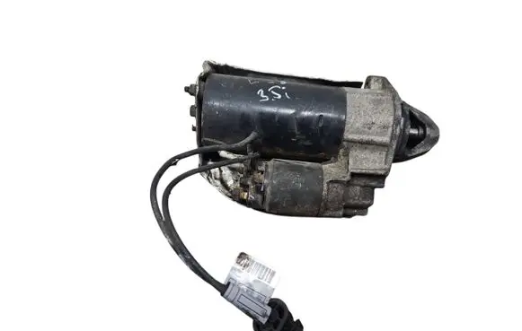 BMW 7 E38 Starter motor 1005821