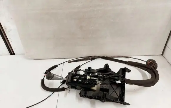 Mitsubishi Grandis Gear selector/shifter in gearbox 