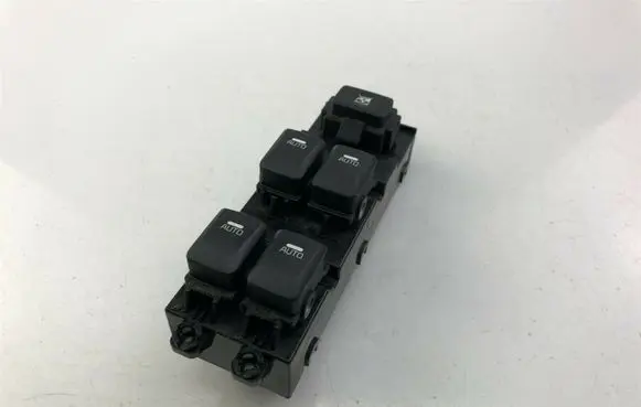 KIA Ceed Electric window control switch 93570A2000 F2896
