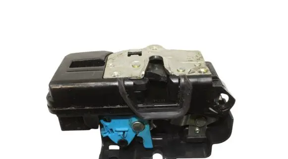 Opel Antara Front door lock