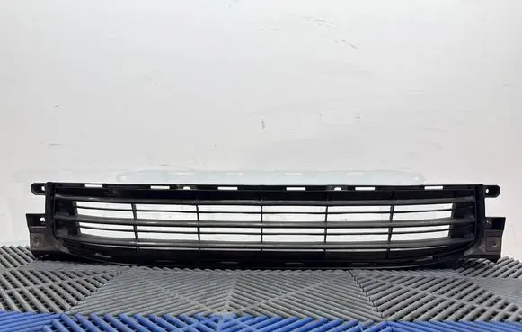 Lexus CT 200H Front bumper lower grill 5311276010