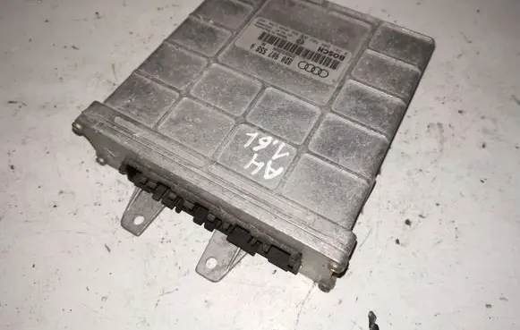 Audi A4 S4 B5 8D Engine control unit/module 8D0907558A 0261204504