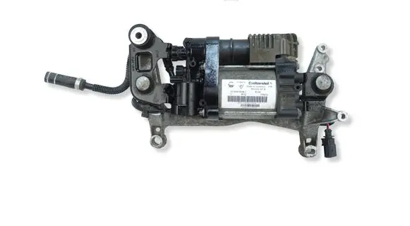 Volkswagen Touareg II Air suspension compressor/pump 7P0698007B 15100050442