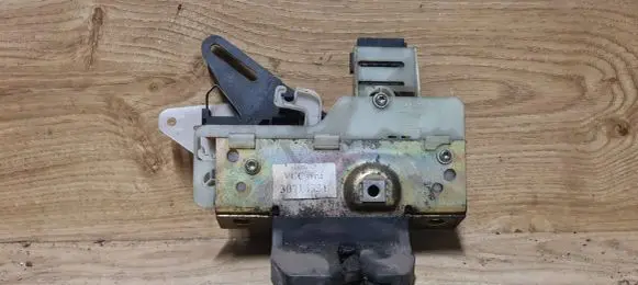 Volvo V70 Tailgate/trunk/boot lock/catch/latch 30716331