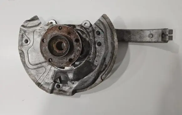 BMW X6 F16 Front wheel hub 6773784 31216773784