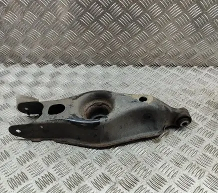 Maserati Ghibli Rear upper control arm/wishbone 670036580