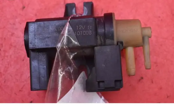 Volvo XC60 Vacuum valve 30774761