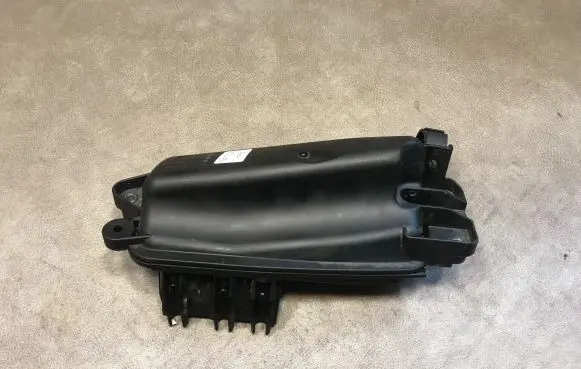 Mercedes-Benz C W205 Vacuum air tank A6510701000