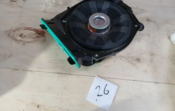 BMW 5 G30 G31 G38 Subwoofer speaker 6801076