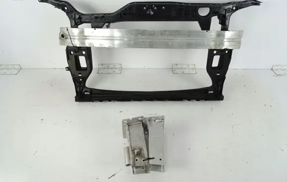 Audi Q5 SQ5 Front piece kit 8R0805594