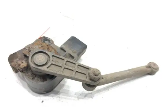 Headlight/headlamp level sensor