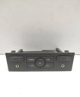 Head unit multimedia control