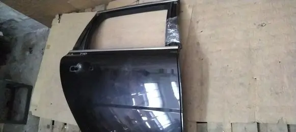Volvo V70 Rear door 