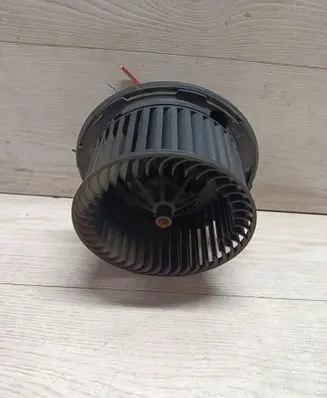 Volkswagen Touran II Heater fan/blower 998925U