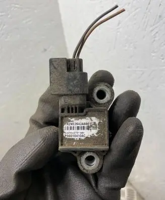 Jeep Grand Cherokee (WJ) Airbag deployment crash/impact sensor P56010410AC TRYME2942A8861