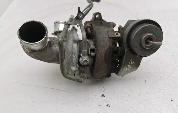 Toyota RAV 4 (XA40) Turbo 130603007873 1201OR061