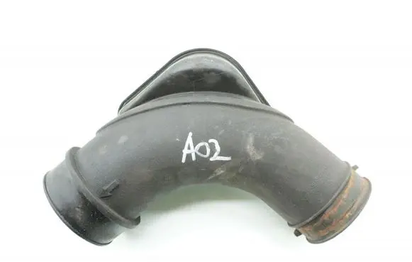 Air intake hose/pipe