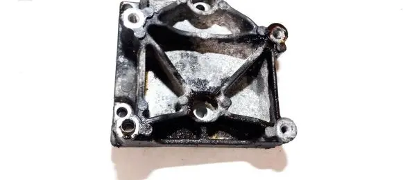 Peugeot 307 Engine mounting bracket 9636693680