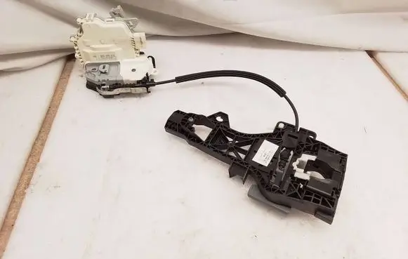 Audi Q7 4L Rear door lock 8K0839016C 4L0839886G