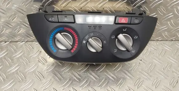 Toyota RAV 4 (XA20) Climate control unit 5590042120