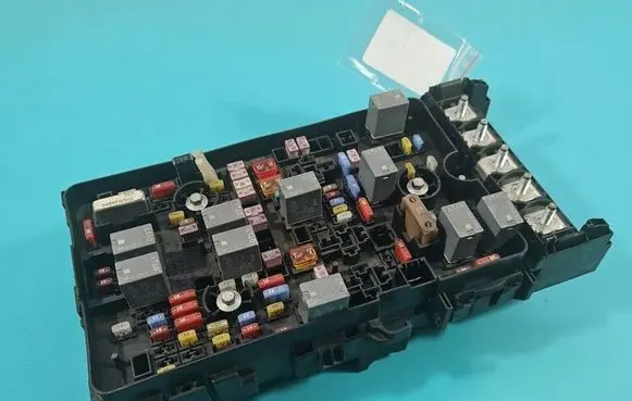 Jeep Cherokee Fuse box set 68193002AF IMPRK1562221