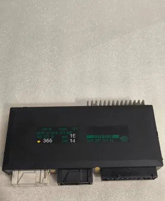 BMW 5 E39 Comfort/convenience module 61358373809 5DK00704722