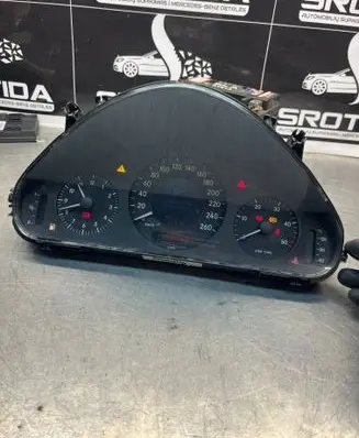 Mercedes-Benz E W211 Speedometer (instrument cluster) A2115402348
