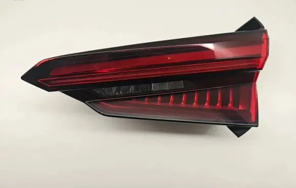 Audi A5 Tailgate rear/tail lights 8W6945094F 636534