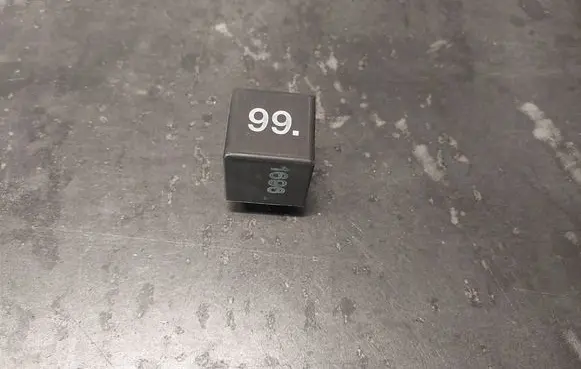 Volkswagen Golf II Other relay 357955531 95VW17C499BA