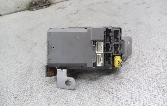 Honda Stream Fuse module S7AG01000