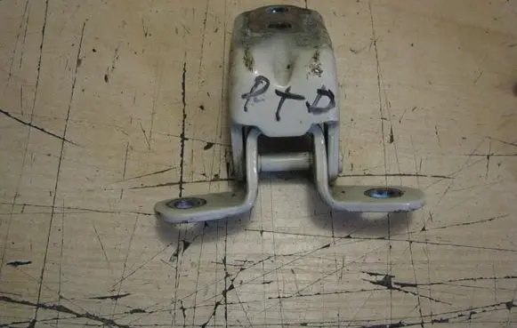 KIA Soul Rear door lower hinge 793102E000