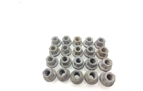 Ford Kuga I Nuts/bolts 