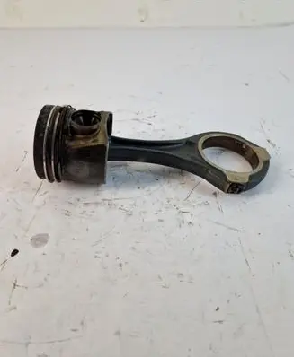 Mercedes-Benz C W204 Piston 0830923