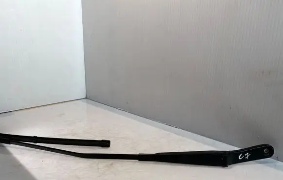 Audi A6 S6 C7 4G Front wiper blade arm 4G1955408B