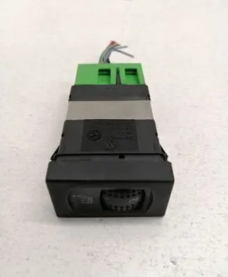 Volkswagen PASSAT B5.5 Seat heating switch 3B0963564C
